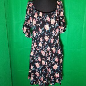 Torrid Black Floral Off the Shoulder Short Romper Size 0 Boho Summer Resortwear